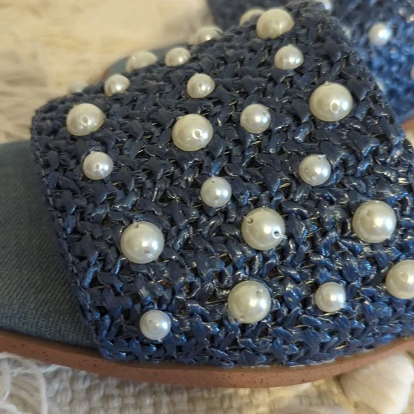 BCBGeneration Denim/Raffia Pearl Sandals 9.5 NWT - Picture 4 of 6